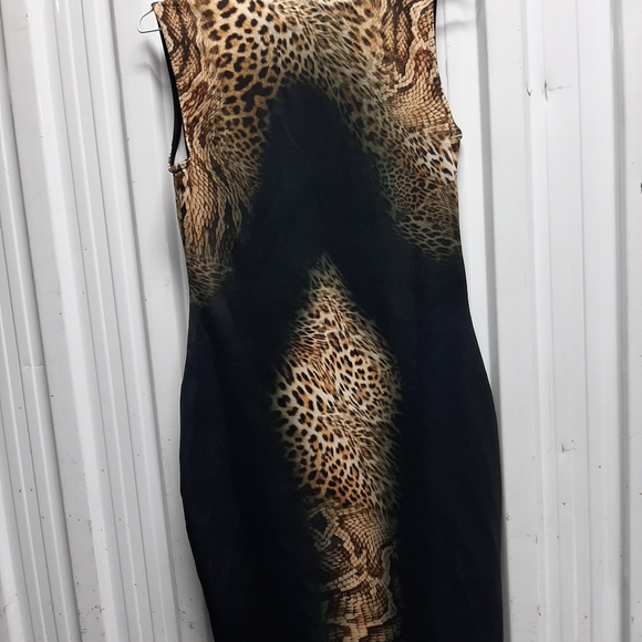 Ladies clothing - Picture 3 of 8